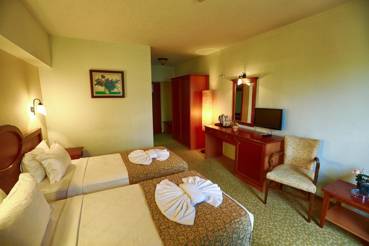 Kayhanbey Hotel Kuşadası Ngoại thất bức ảnh