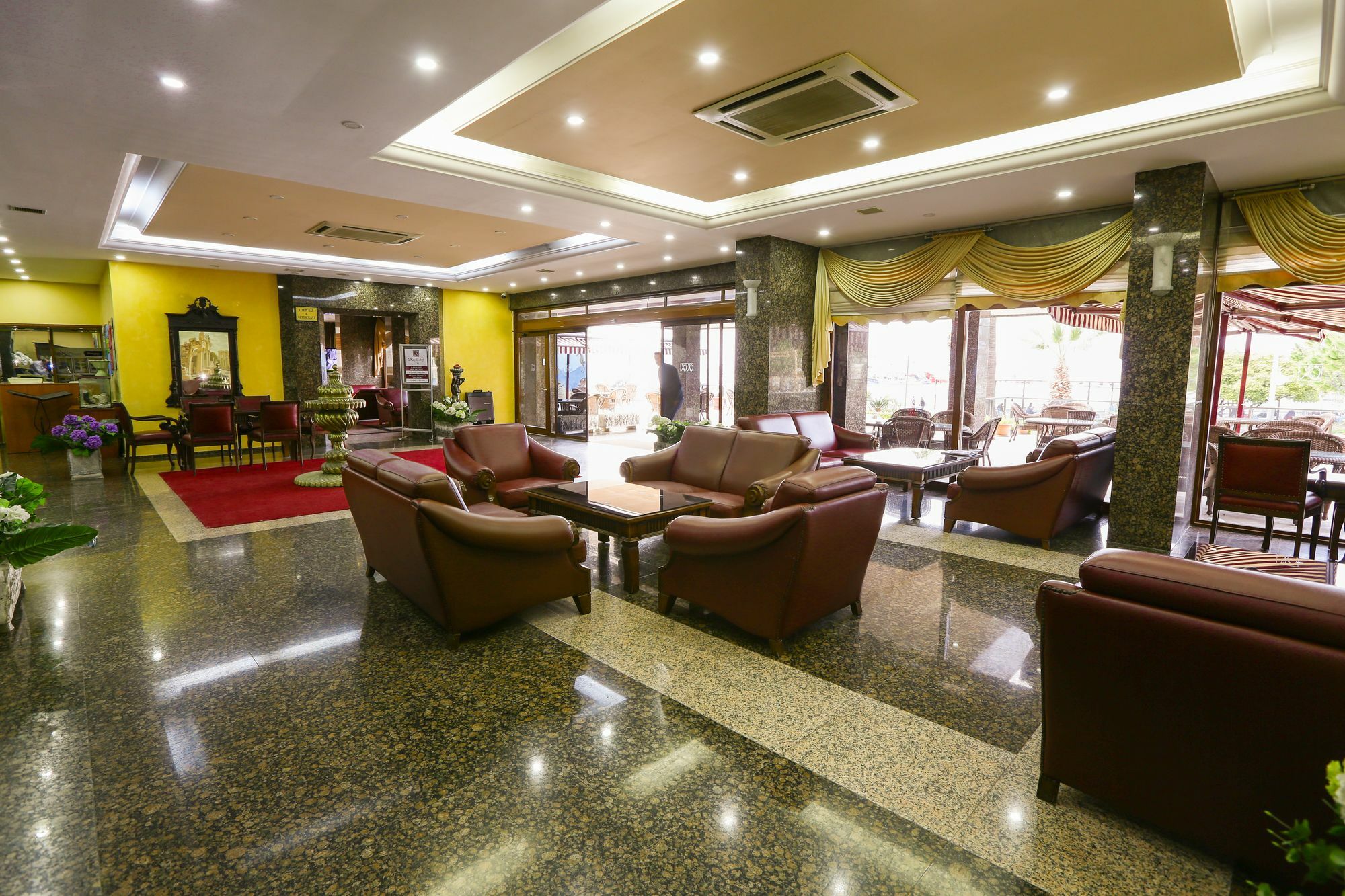 Kayhanbey Hotel Kuşadası Ngoại thất bức ảnh