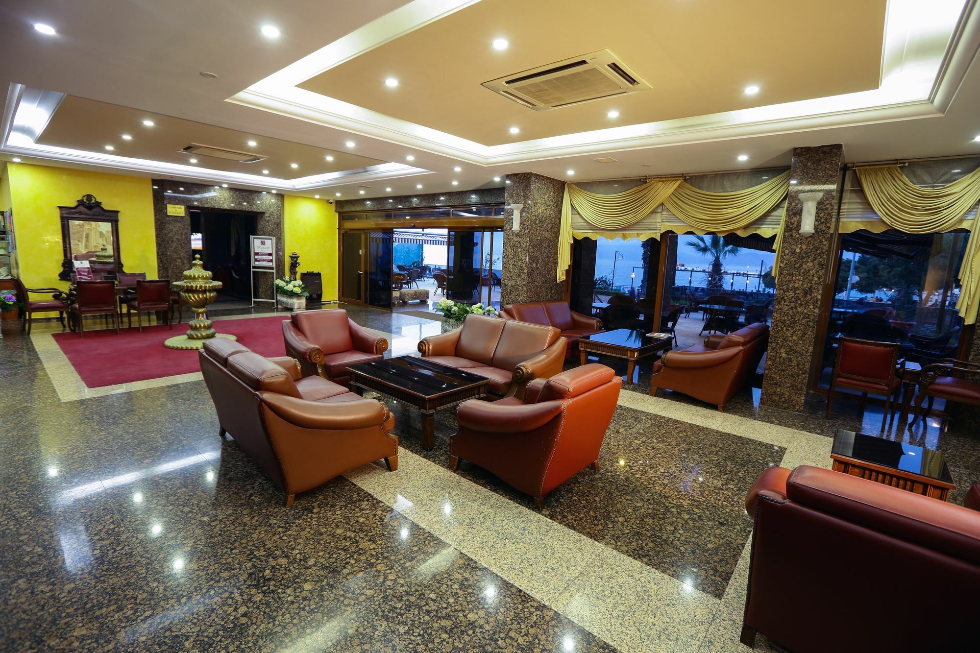 Kayhanbey Hotel Kuşadası Ngoại thất bức ảnh